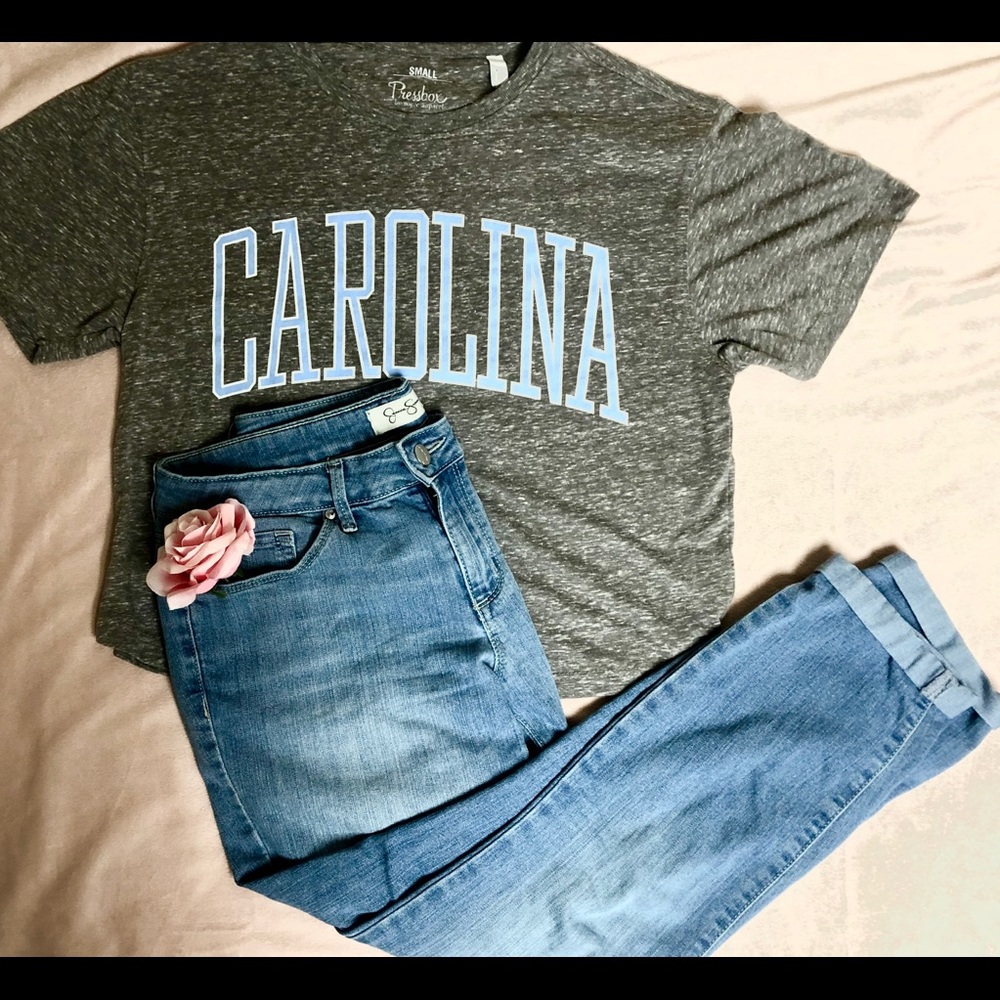 Light wash cropped jeans
